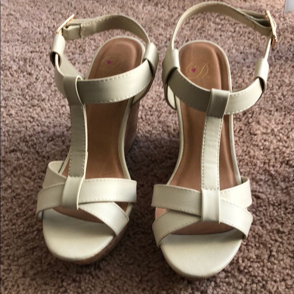 Off white wedges
